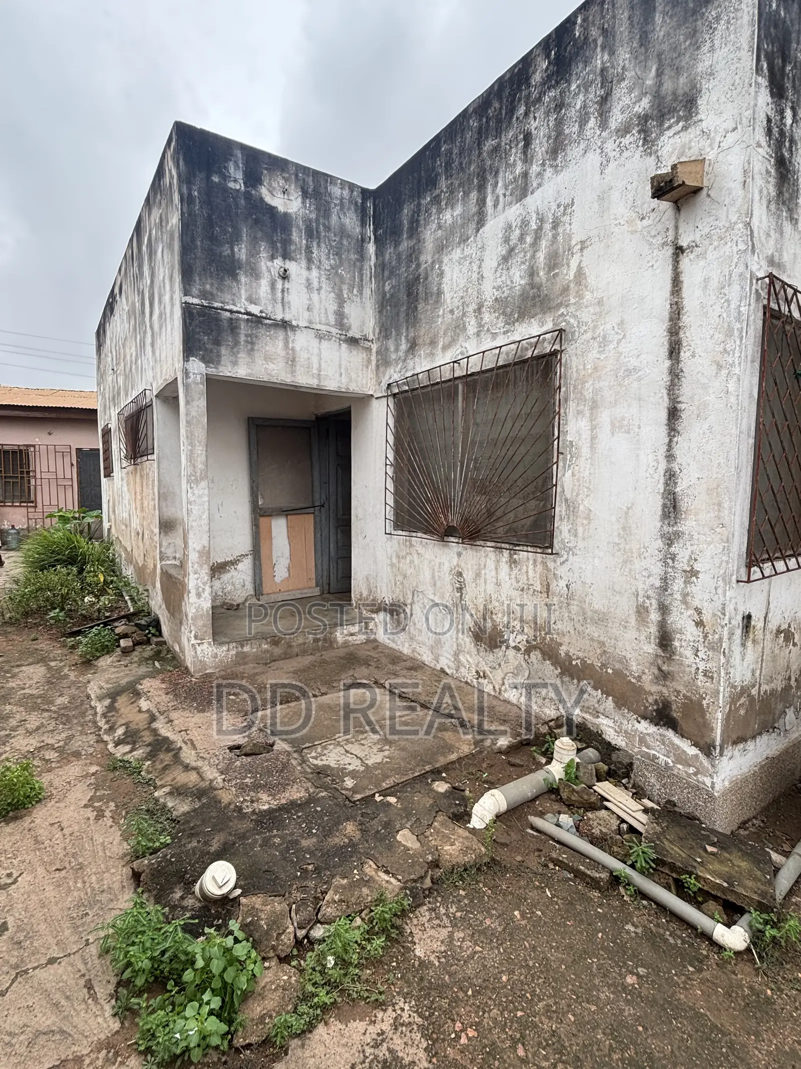 4bdrm House in North Legon for sale in North Legon