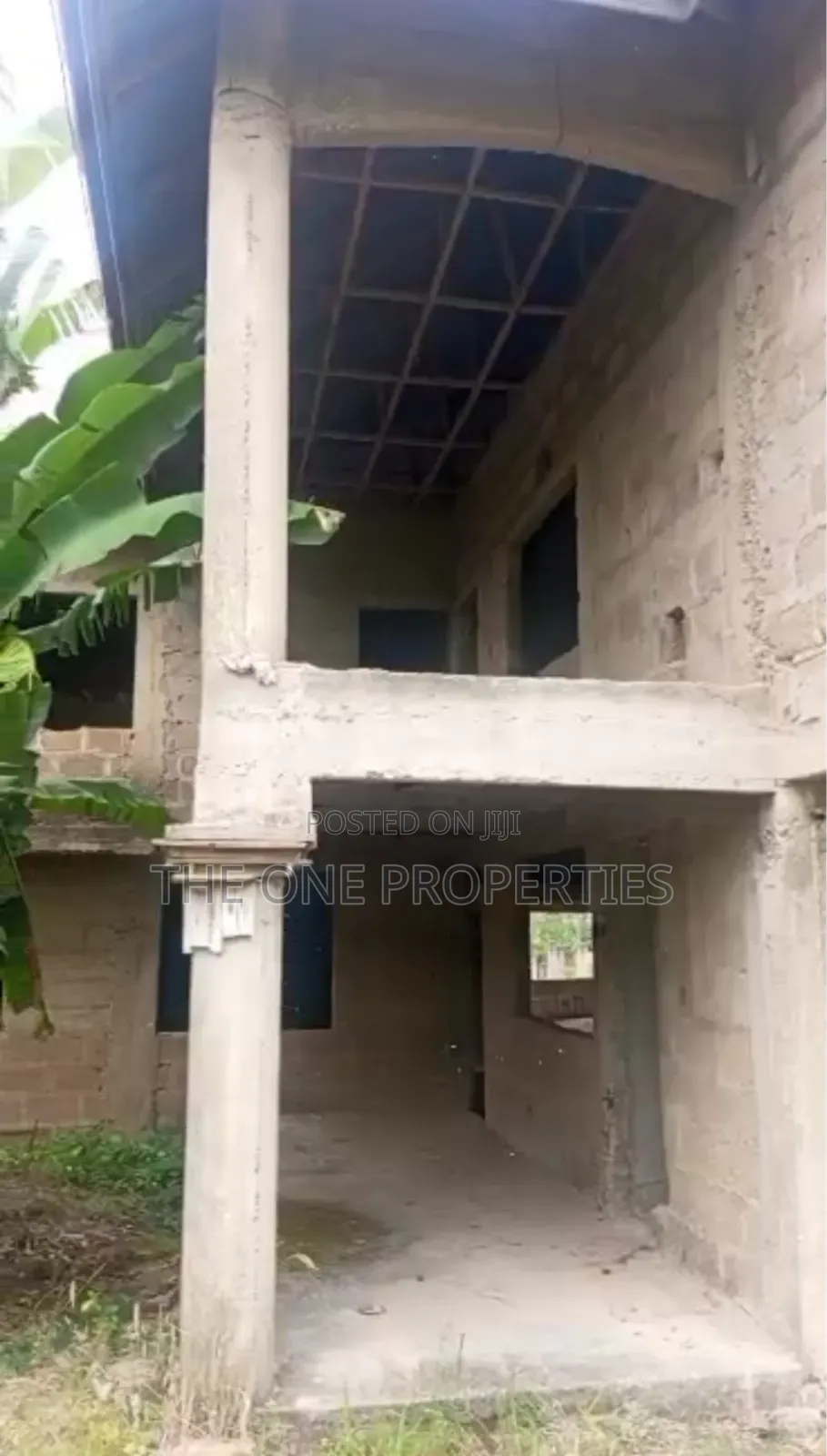 10bdrm Mansion in Kasoa Bodwease Road, Adade for sale in Adade