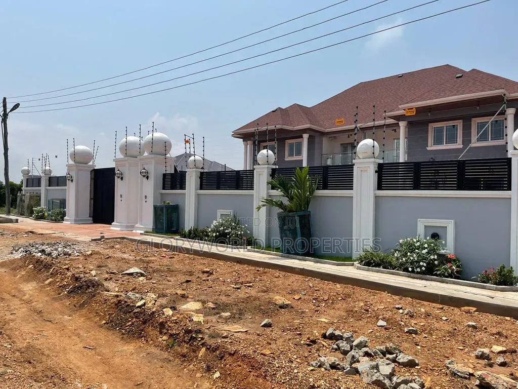 3bdrm Duplex in Community 25 for rent in Community 25