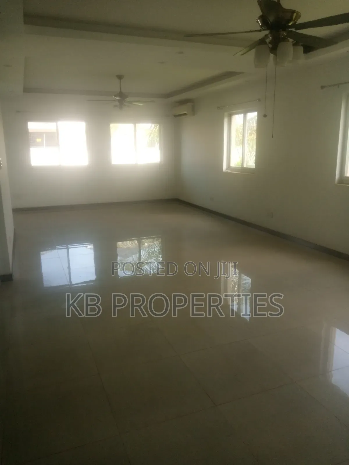 5bdrm Duplex in Kb Properties, Baatsona Total for rent in Baatsona Total