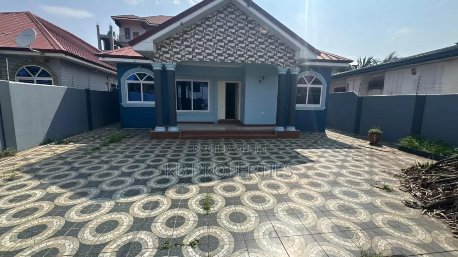 3bdrm House in Kb Properties, Baatsona Total for rent in Baatsona Total