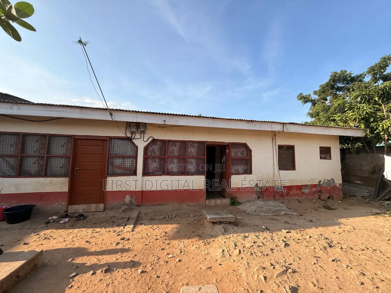 4 Bedroom for Sale at American Junction Area in Nyanyano