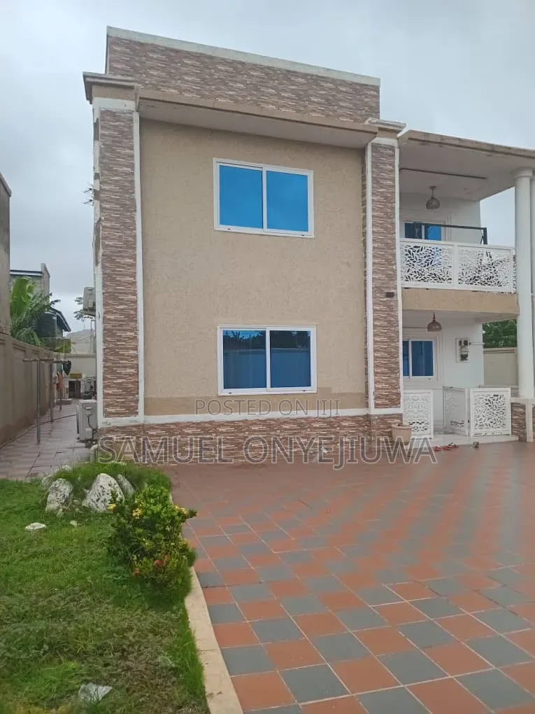 Furnished 4bdrm Duplex in Regi Manuel, Frafraha for sale in Frafraha