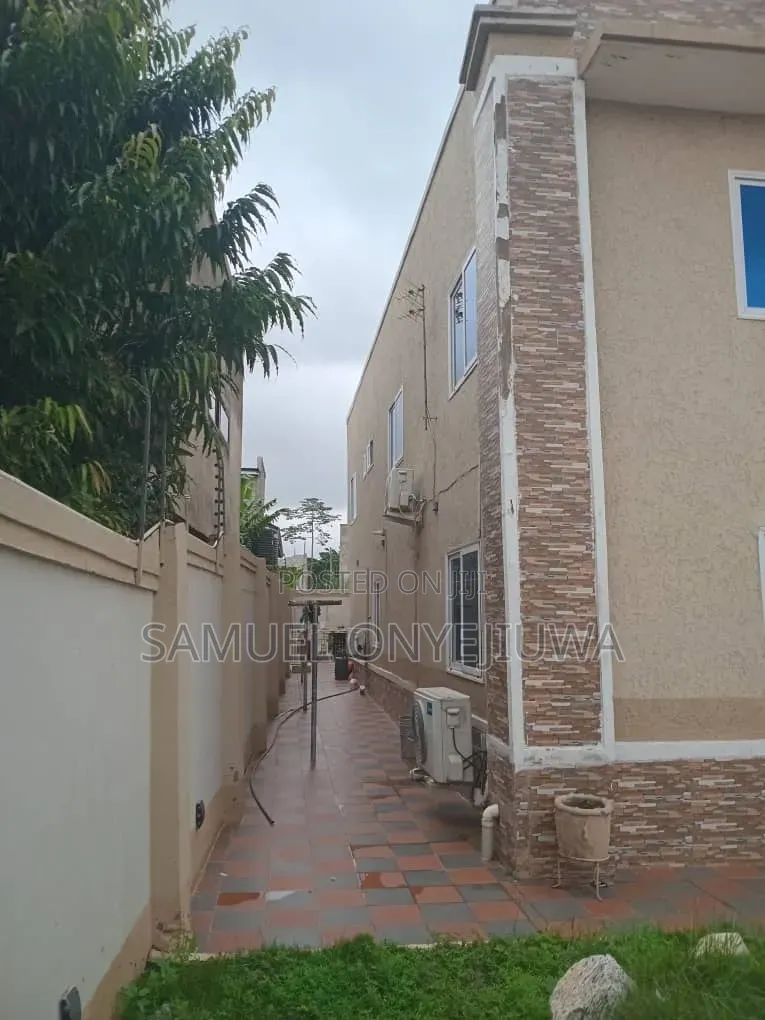 Furnished 4bdrm Duplex in Regi Manuel, Frafraha for sale in Frafraha