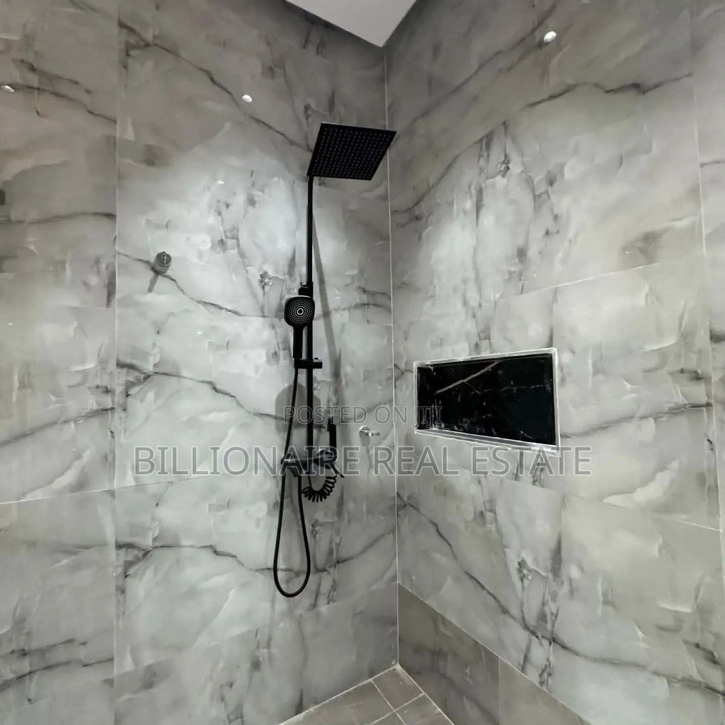 Furnished 3bdrm Duplex in Ayi Mensah, Accra Metropolitan for sale in Accra Metropolitan