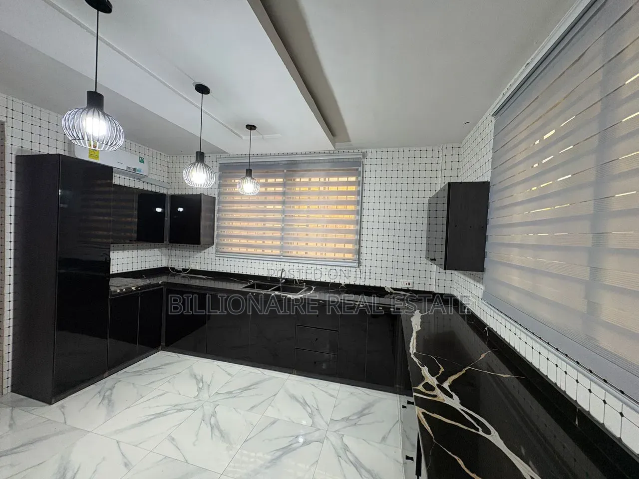 6bdrm Mansion in Abrepo, Kumasi Metropolitan for sale in Kumasi Metropolitan