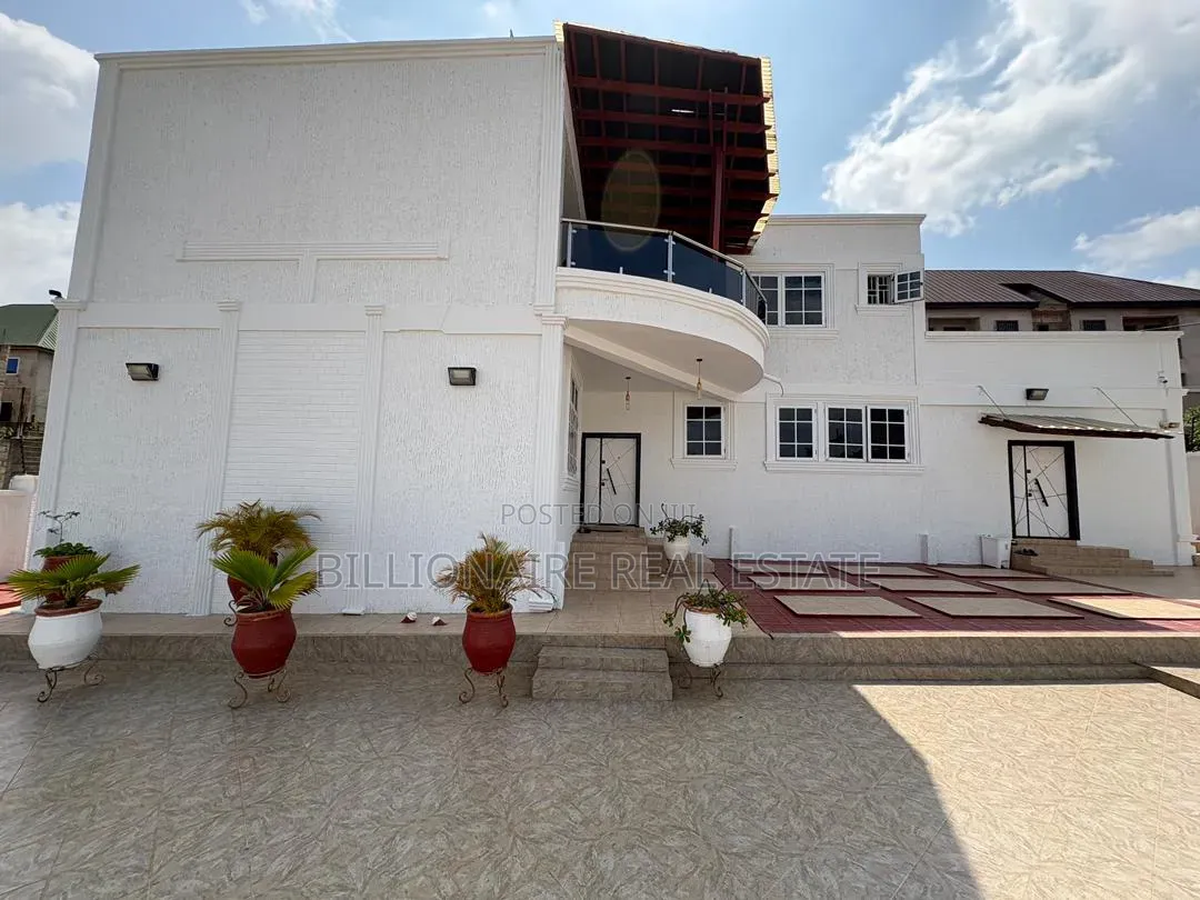 6bdrm Mansion in Abrepo, Kumasi Metropolitan for sale in Kumasi Metropolitan