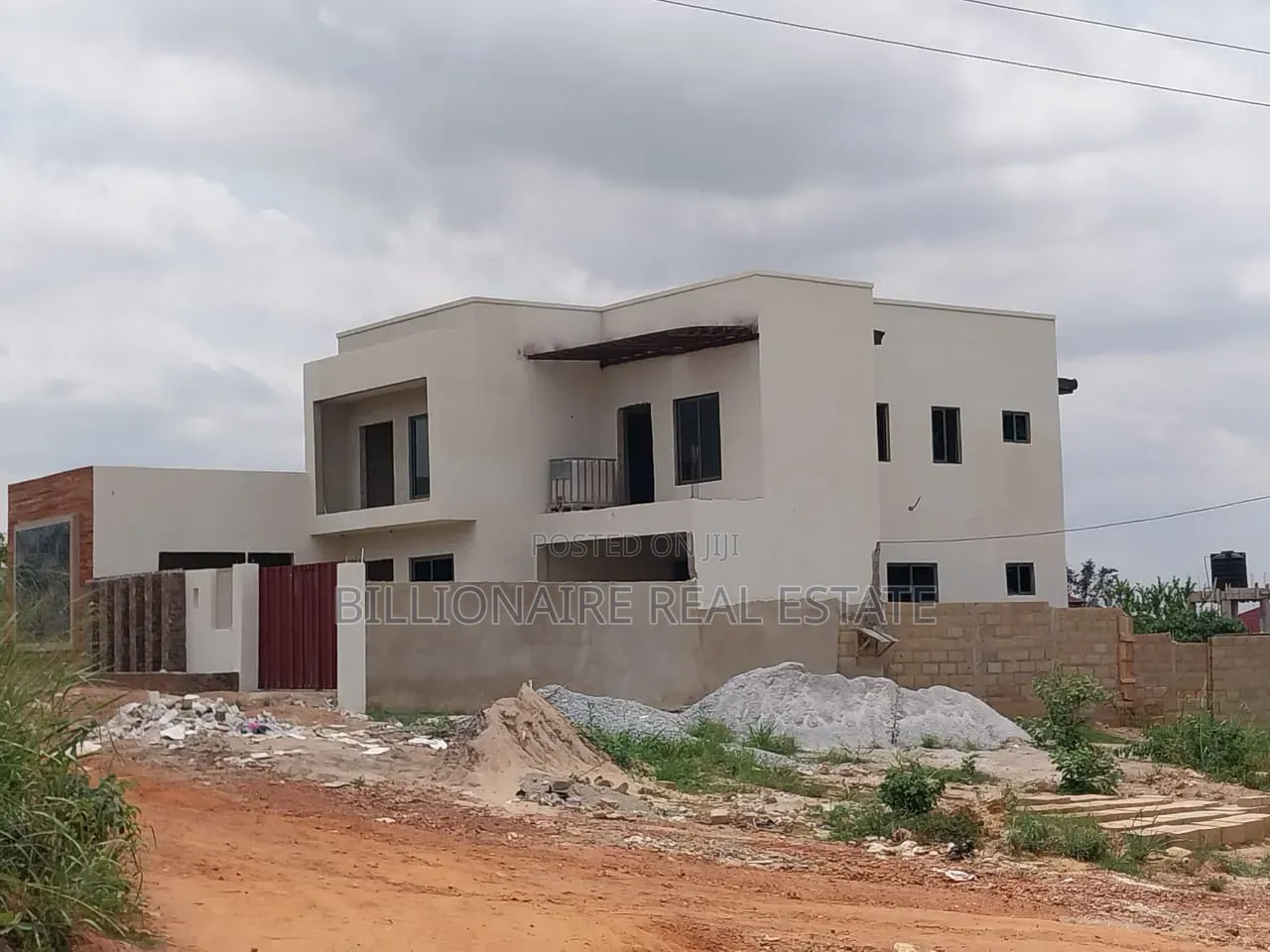 4bdrm Duplex in Kotei Deduako, Kumasi Metropolitan for sale in Kumasi Metropolitan
