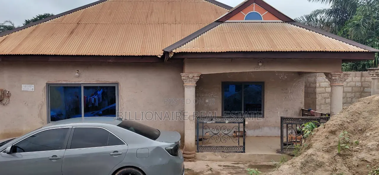 4bdrm House in Atonsu Esereso, Kumasi Metropolitan for sale in Kumasi Metropolitan