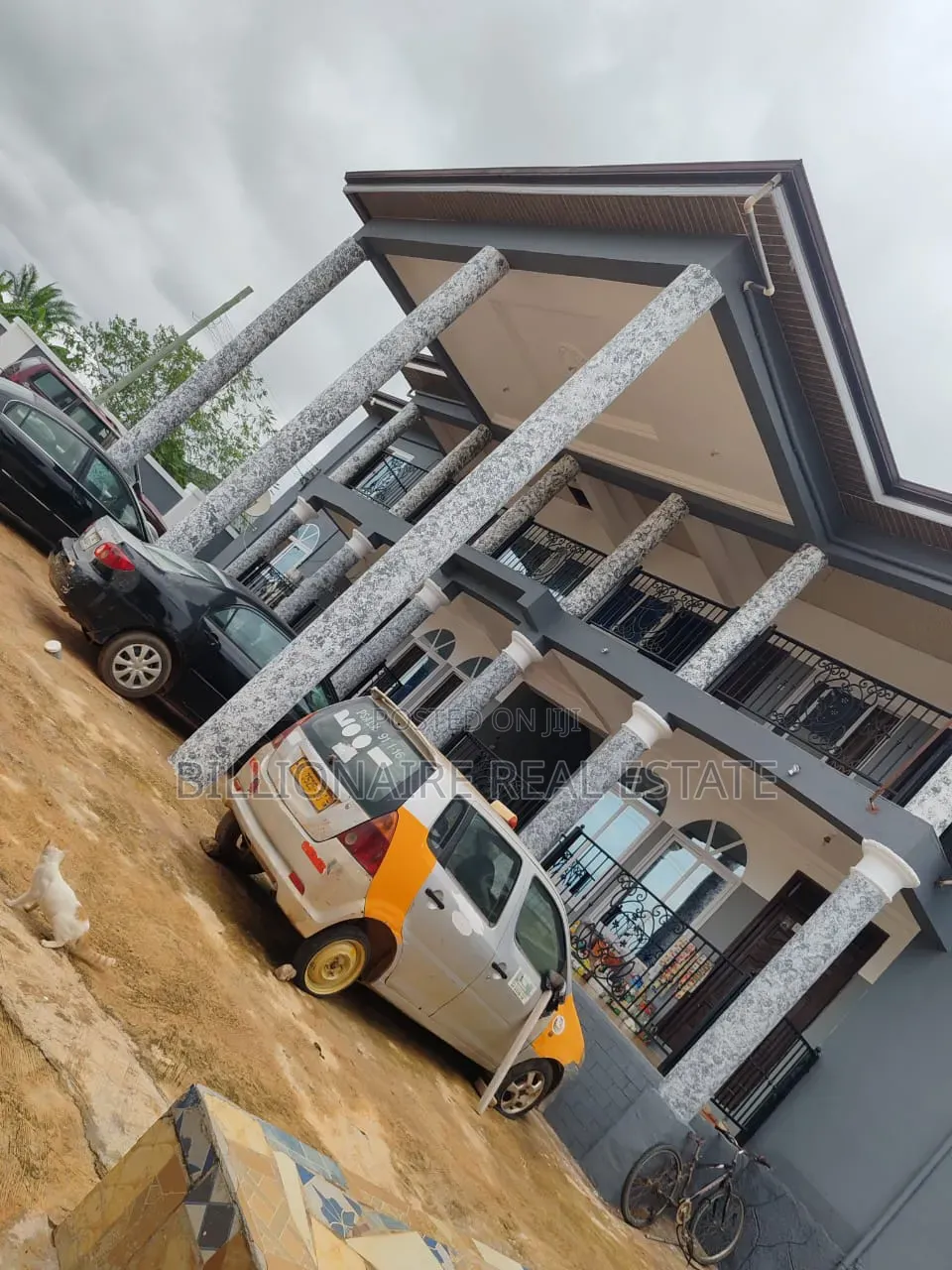 13bdrm Mansion in Atonsu Feyiase, Kumasi Metropolitan for sale in Kumasi Metropolitan