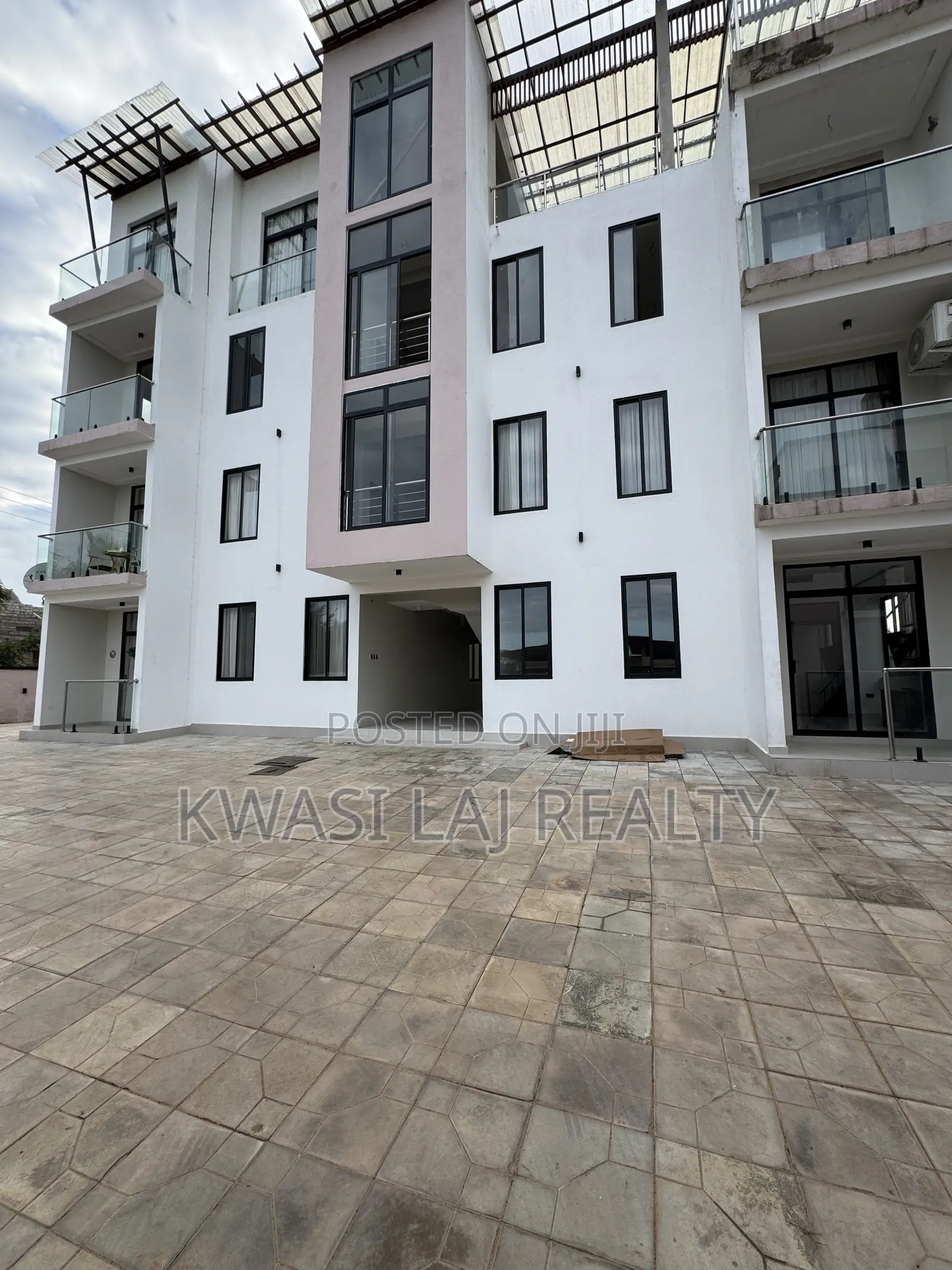 2bdrm Apartment in Tseaddo for sale in Tseaddo