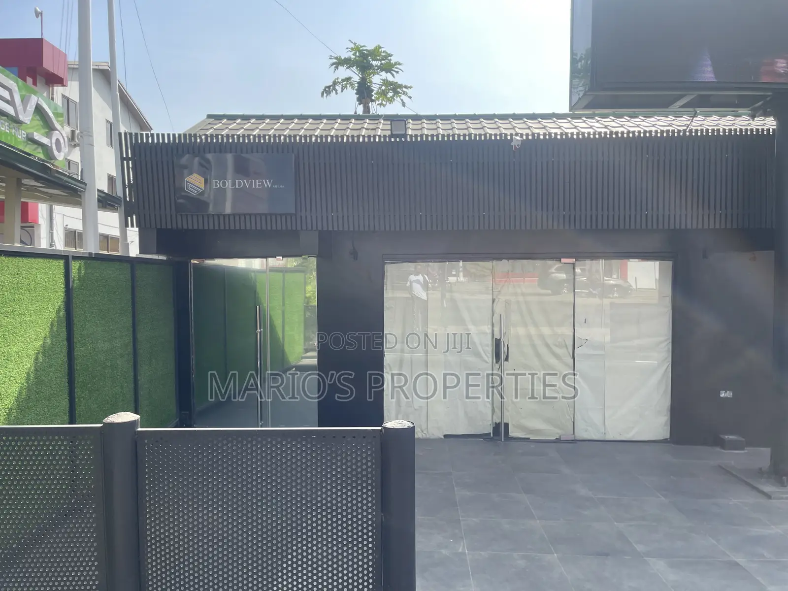 Shop for Rent in American House