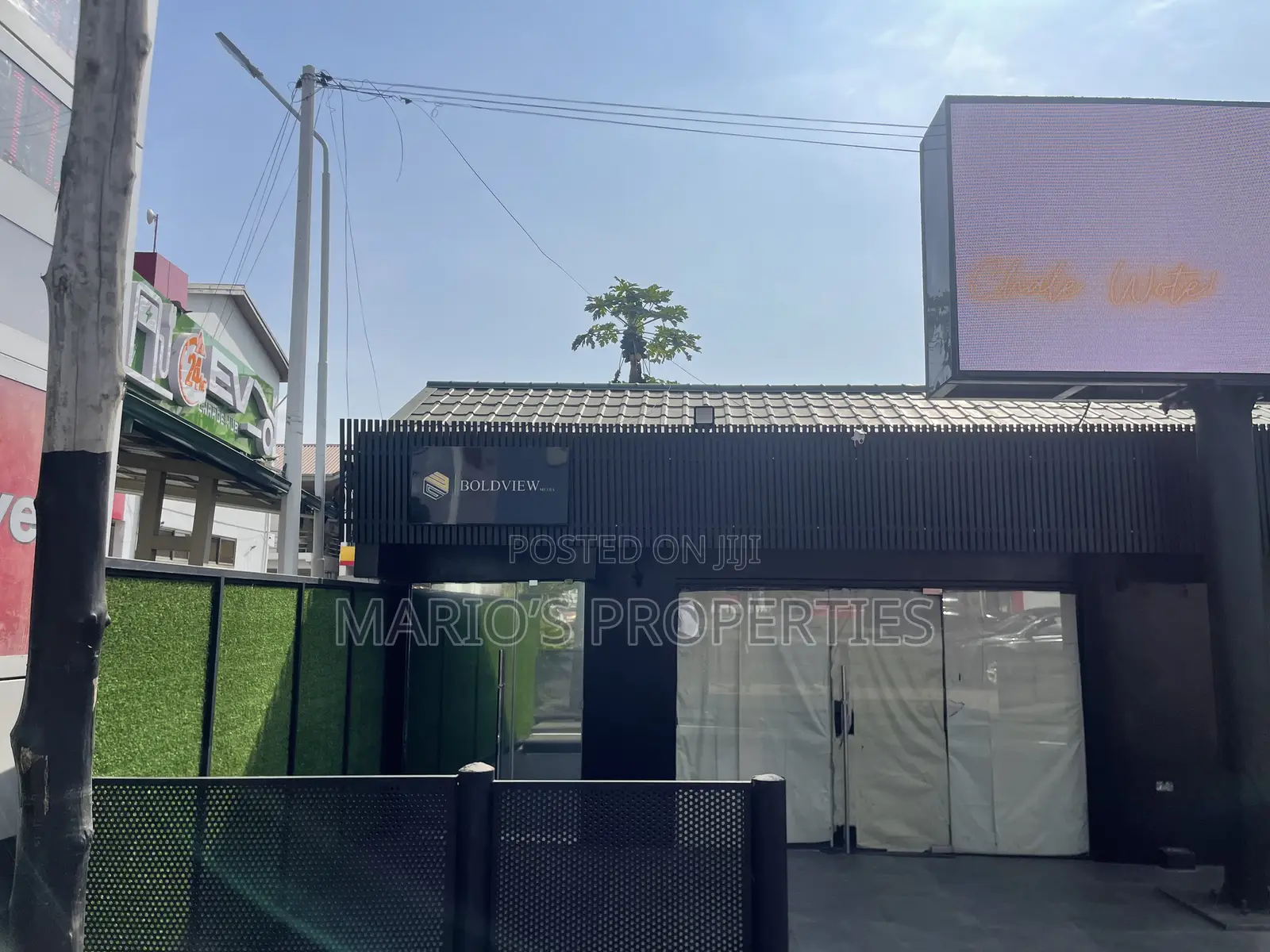 Shop for Rent in American House