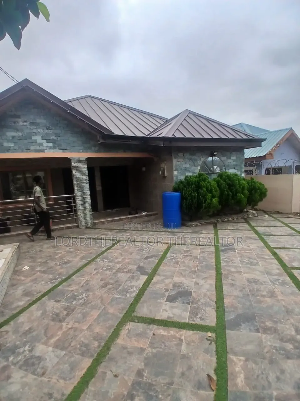 4bdrm House in Pokuase for rent in Pokuase