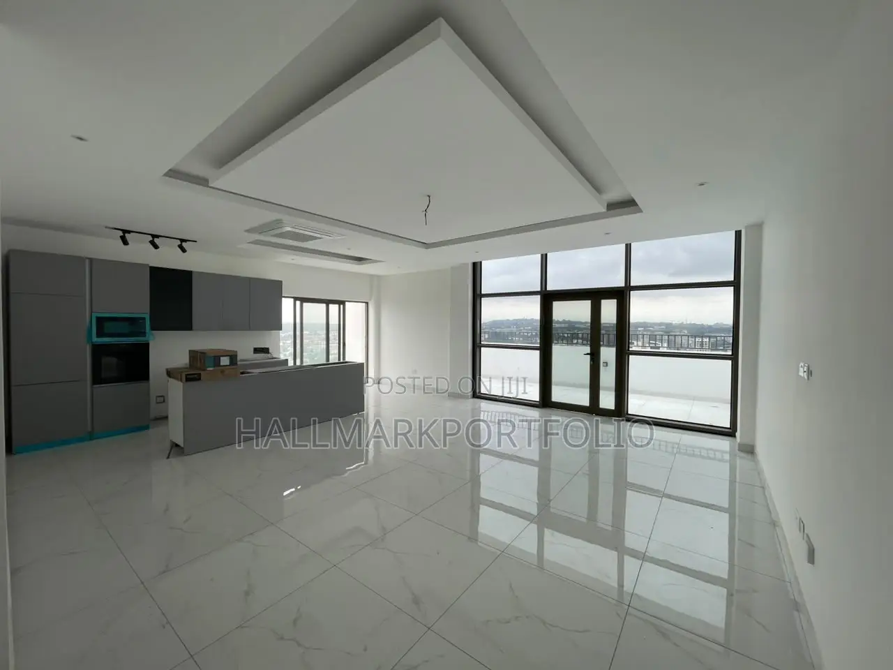 2bdrm Penthouse in Airport Residential for sale in Airport Residential Area