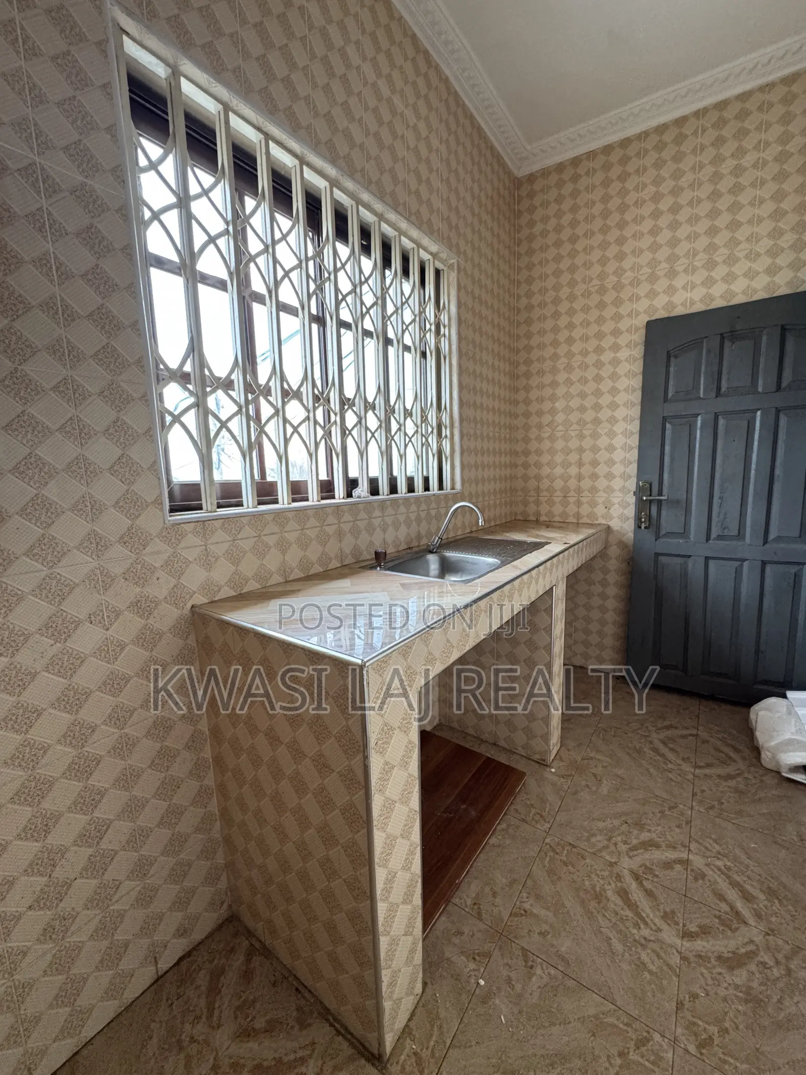 1bdrm Apartment in Oshiyie Kokrobite, Weija for rent in Weija