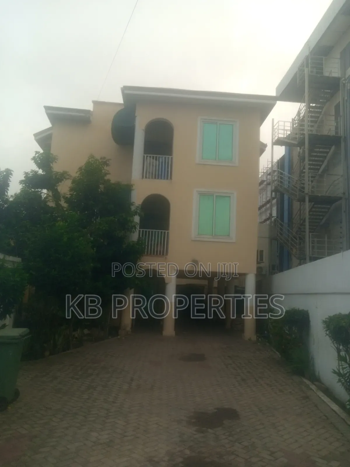 2bdrm Apartment in Kb Properties, Baatsona Total for rent in Baatsona Total