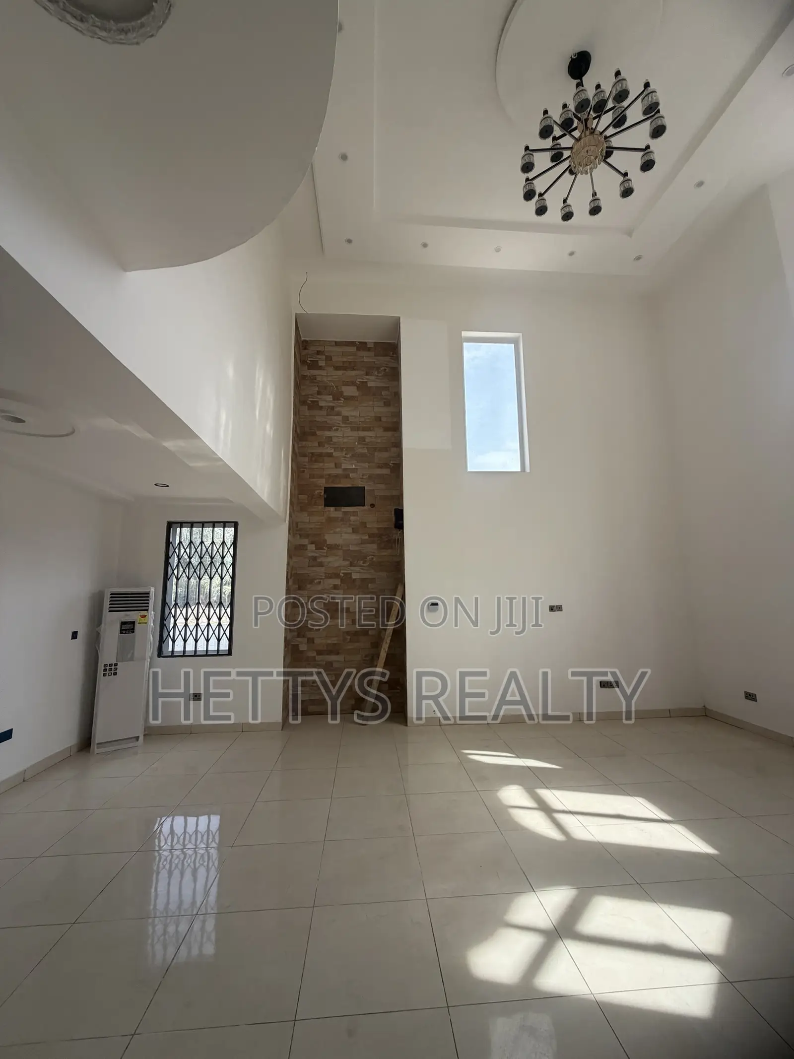 6bdrm House in Madina for sale in Madina