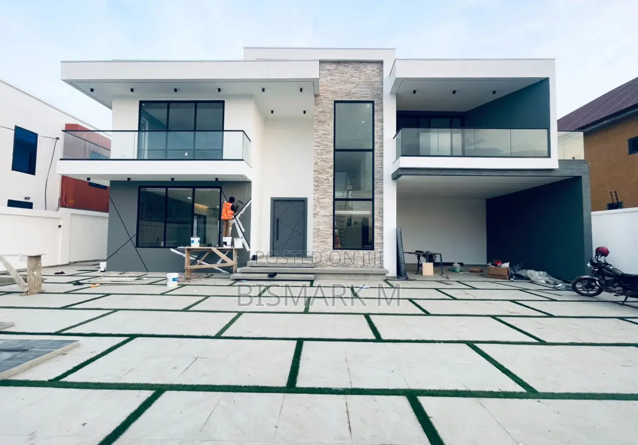 4bdrm House in East Legon for sale in East Legon