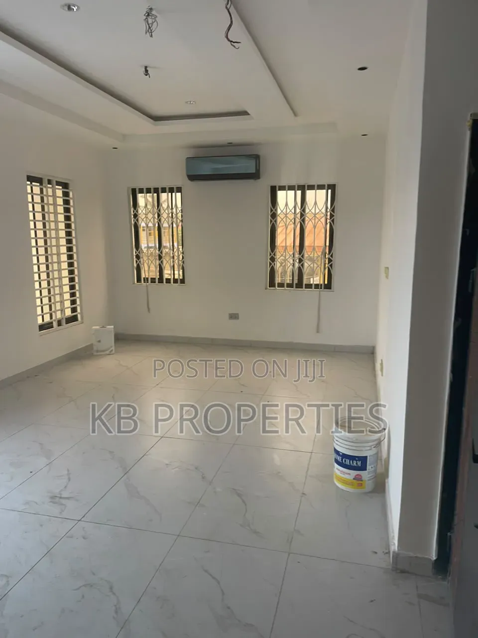 6bdrm House in Kb Properties, Baatsona Total for sale in Baatsona Total