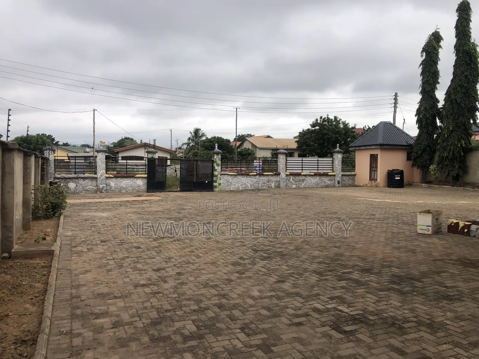 4bdrm Apartment in Adenta,Ashiyie, Accra Metropolitan for rent in Accra Metropolitan