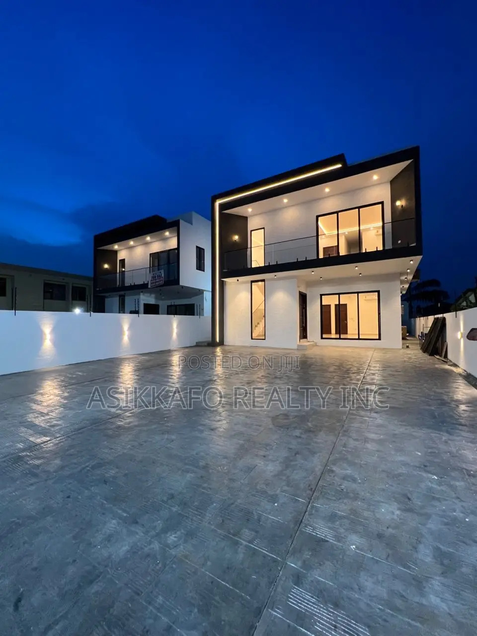5bdrm Duplex in Estate Prime, Spintex for sale in Spintex