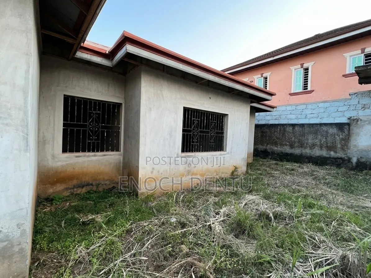 6bdrm House in Kumasi Metropolitan for sale in Kumasi Metropolitan