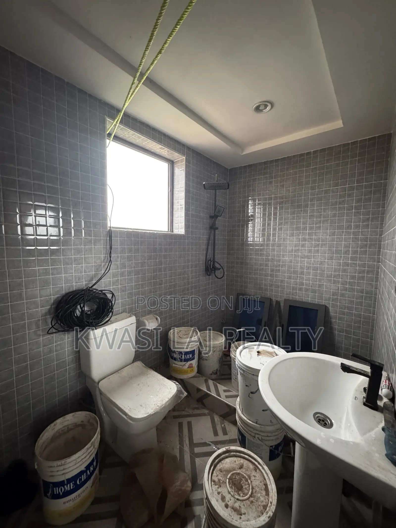 2bdrm Apartment in Redtop, Weija for rent in Weija