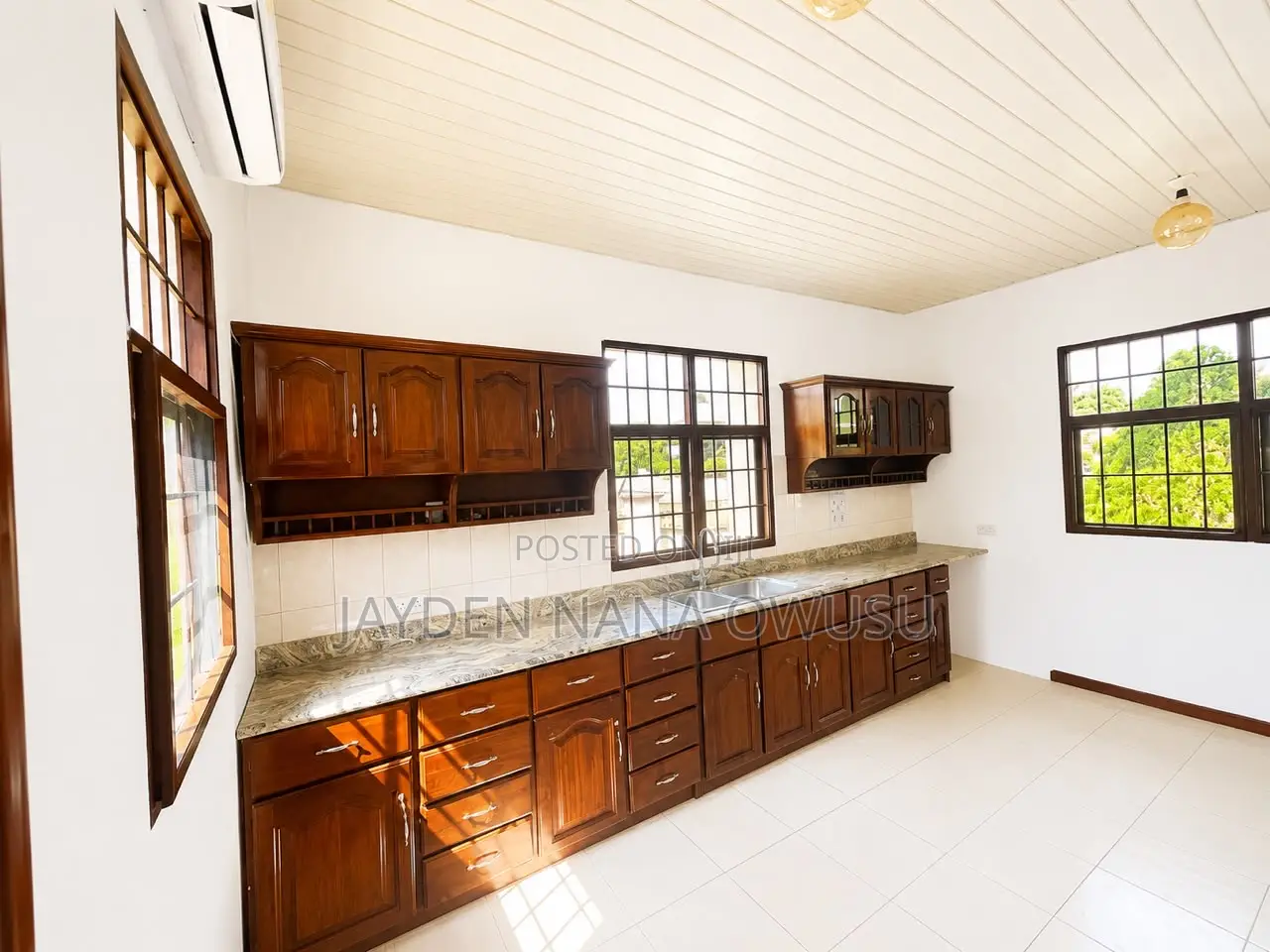 3bdrm House in Buena Vista Homes, Sakumono for rent in Sakumono