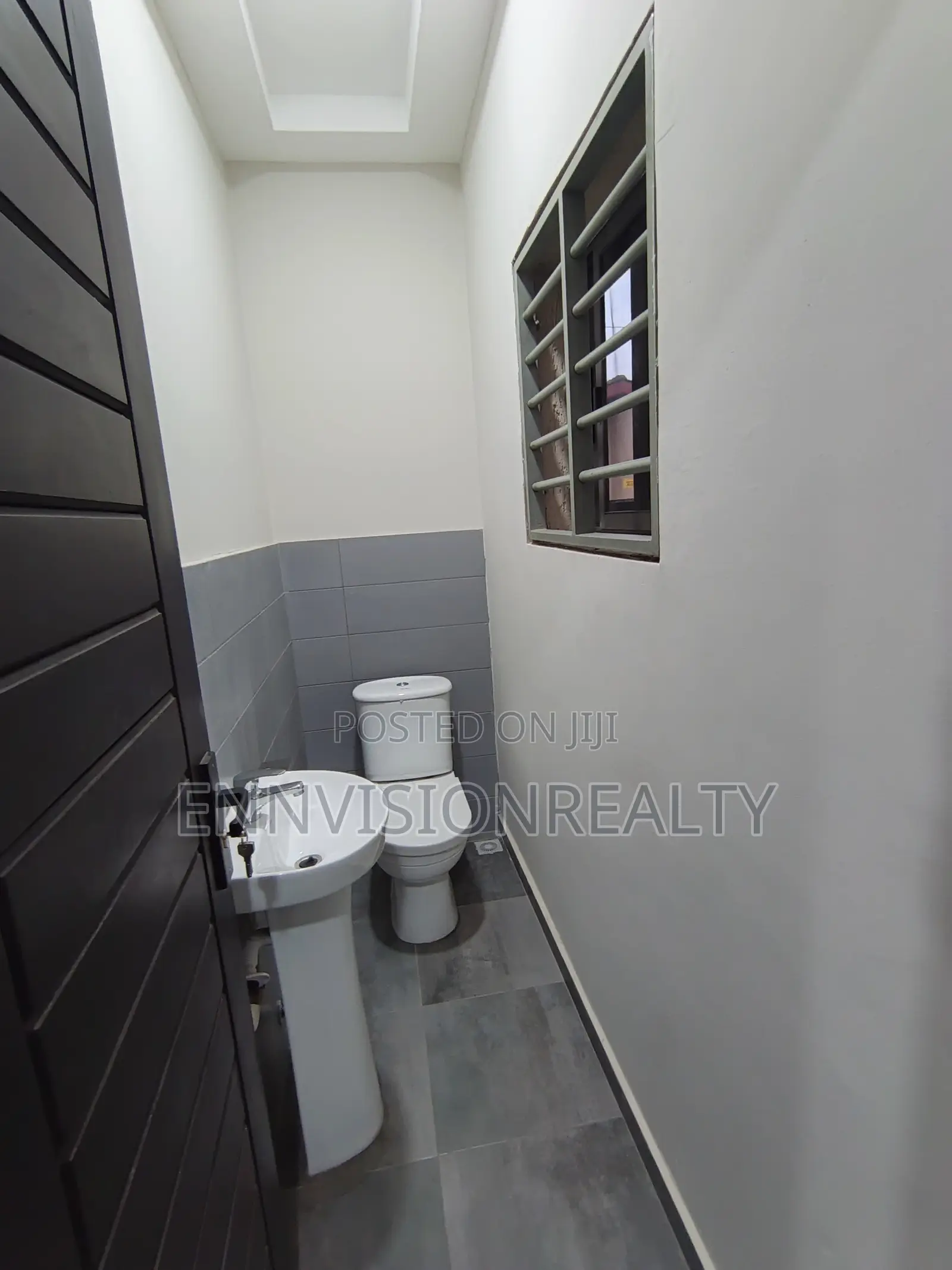 2bdrm Townhouse/Terrace in Post Office Area for sale in Post Office Area