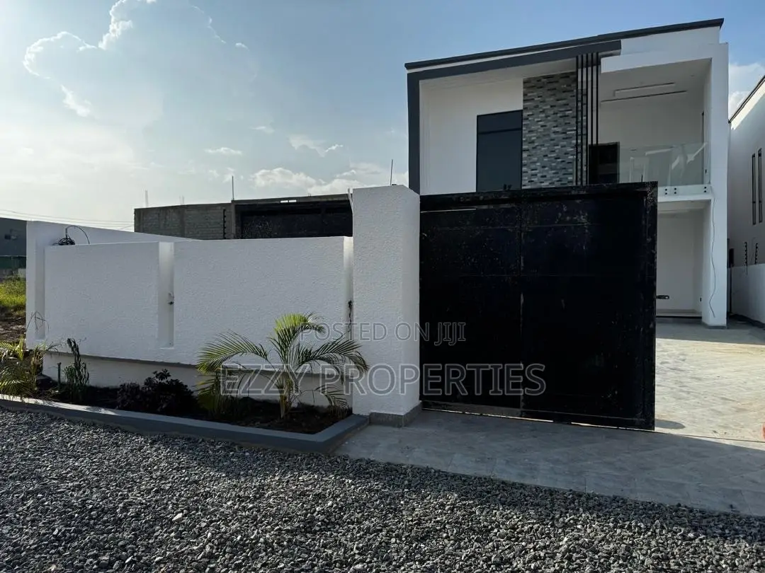 4bdrm House in East Legon Hills for sale in Ga East Municipal