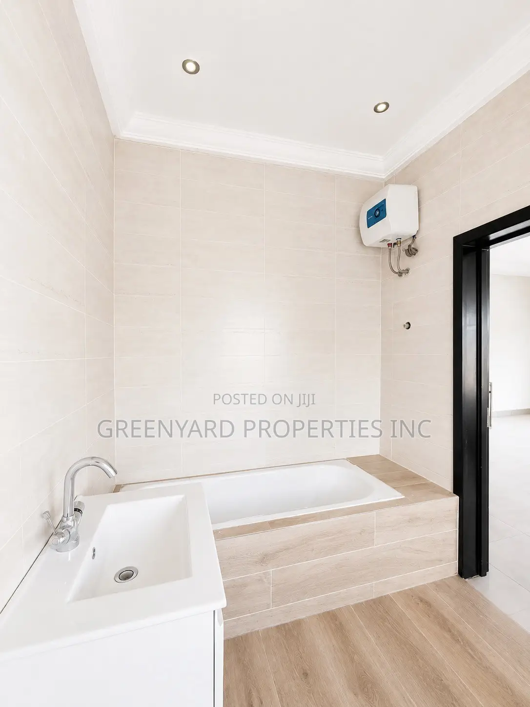 2bdrm Apartment in Comm 17, Shell, Spintex for sale in Spintex
