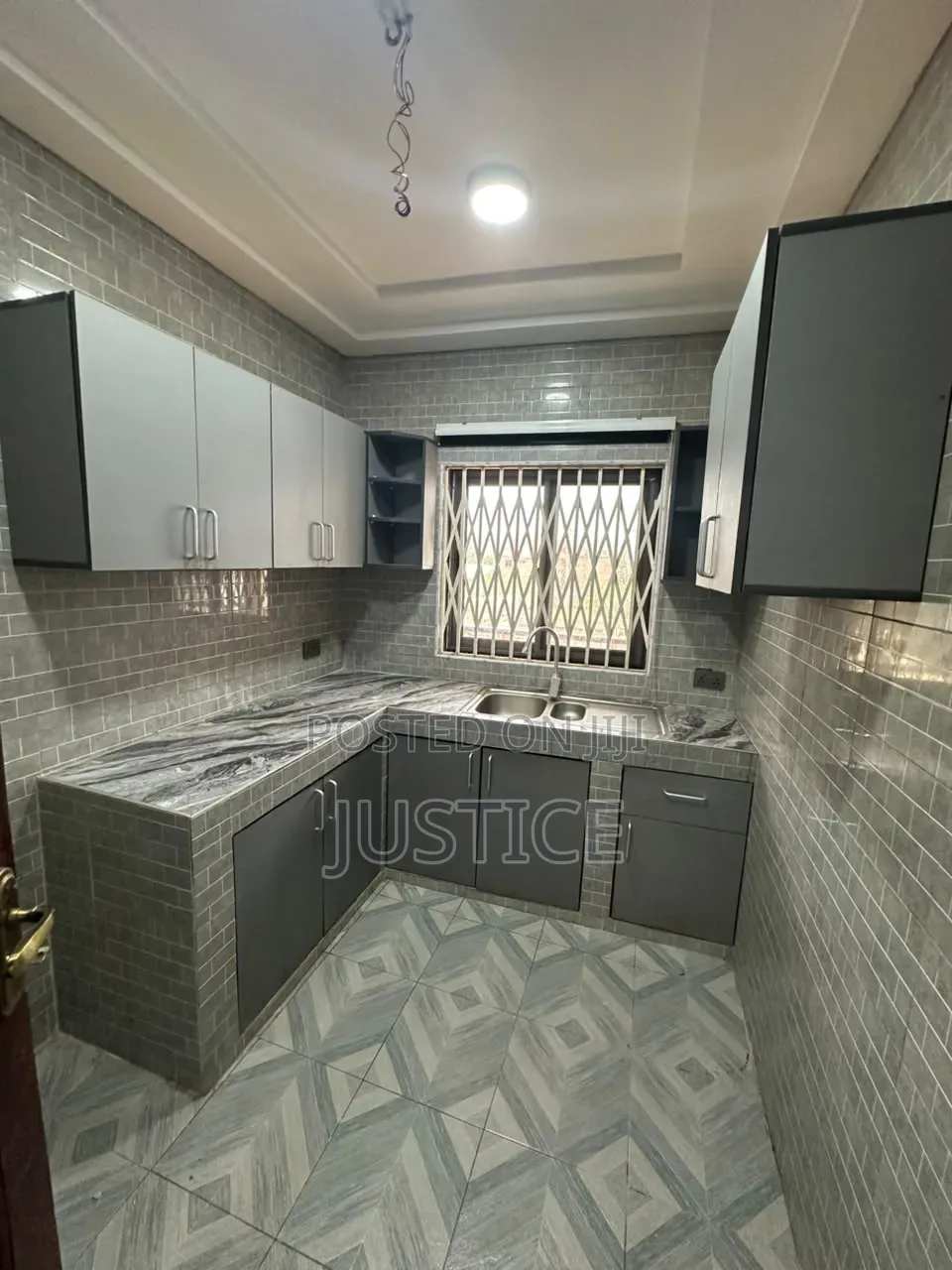 1bdrm Room & Parlour in Pantang, Pentecost for rent in Pentecost