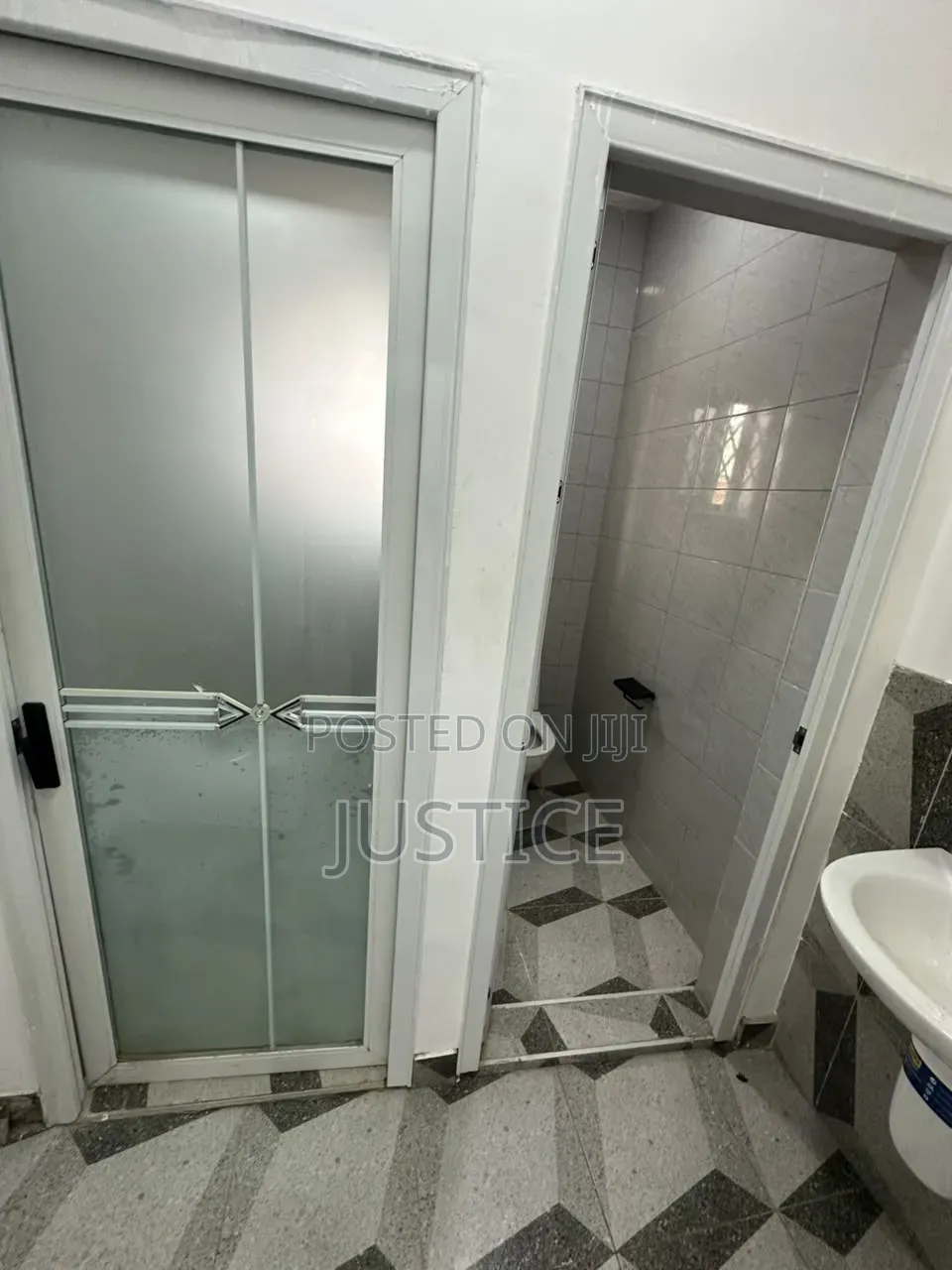 1bdrm Room & Parlour in Pantang, Pentecost for rent in Pentecost