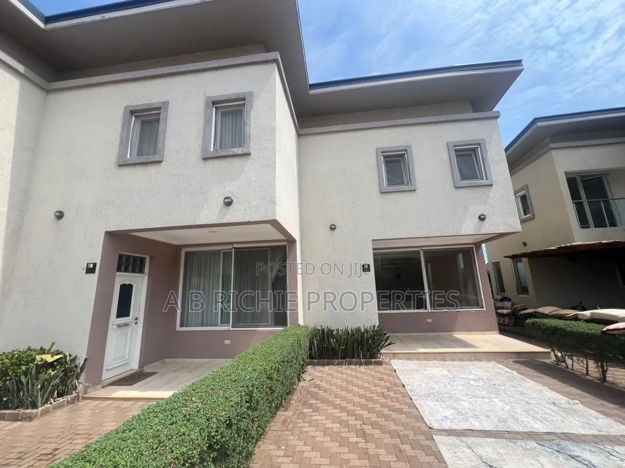 2bdrm Townhouse / Terrace in Ab Richie Properties, Tseaddo for rent in Tseaddo