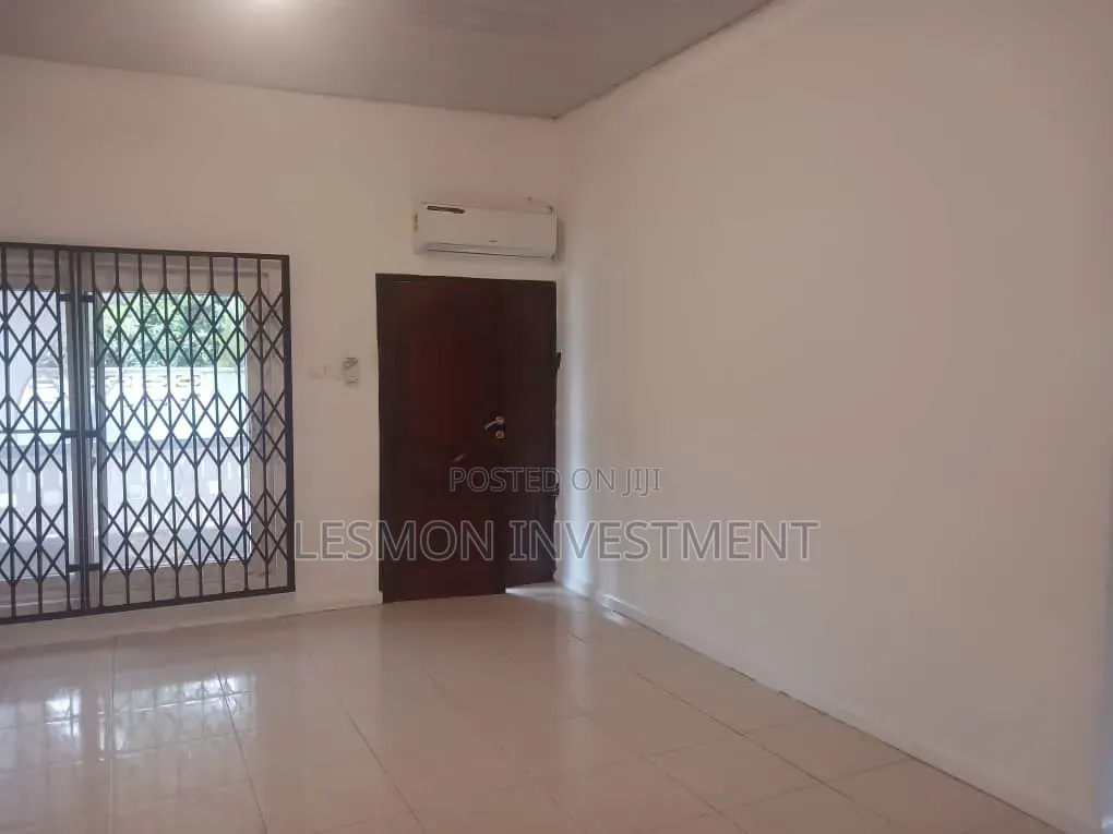3bdrm Apartment in Lesmon Investment, Bawaleshie for sale in Bawaleshie