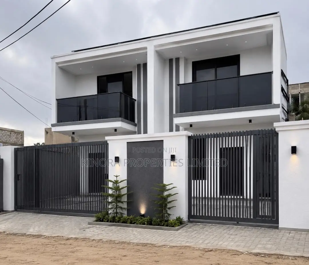 3bdrm Duplex in Lakeside Estate for sale in Lake Side Estate