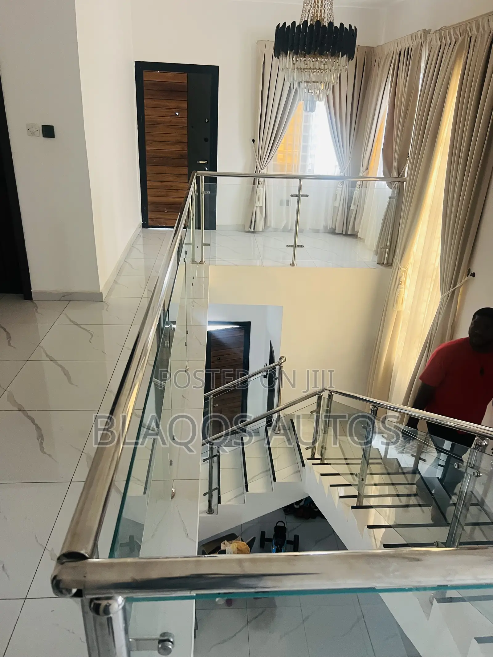 Furnished 4bdrm Apartment in Madina for sale in Madina