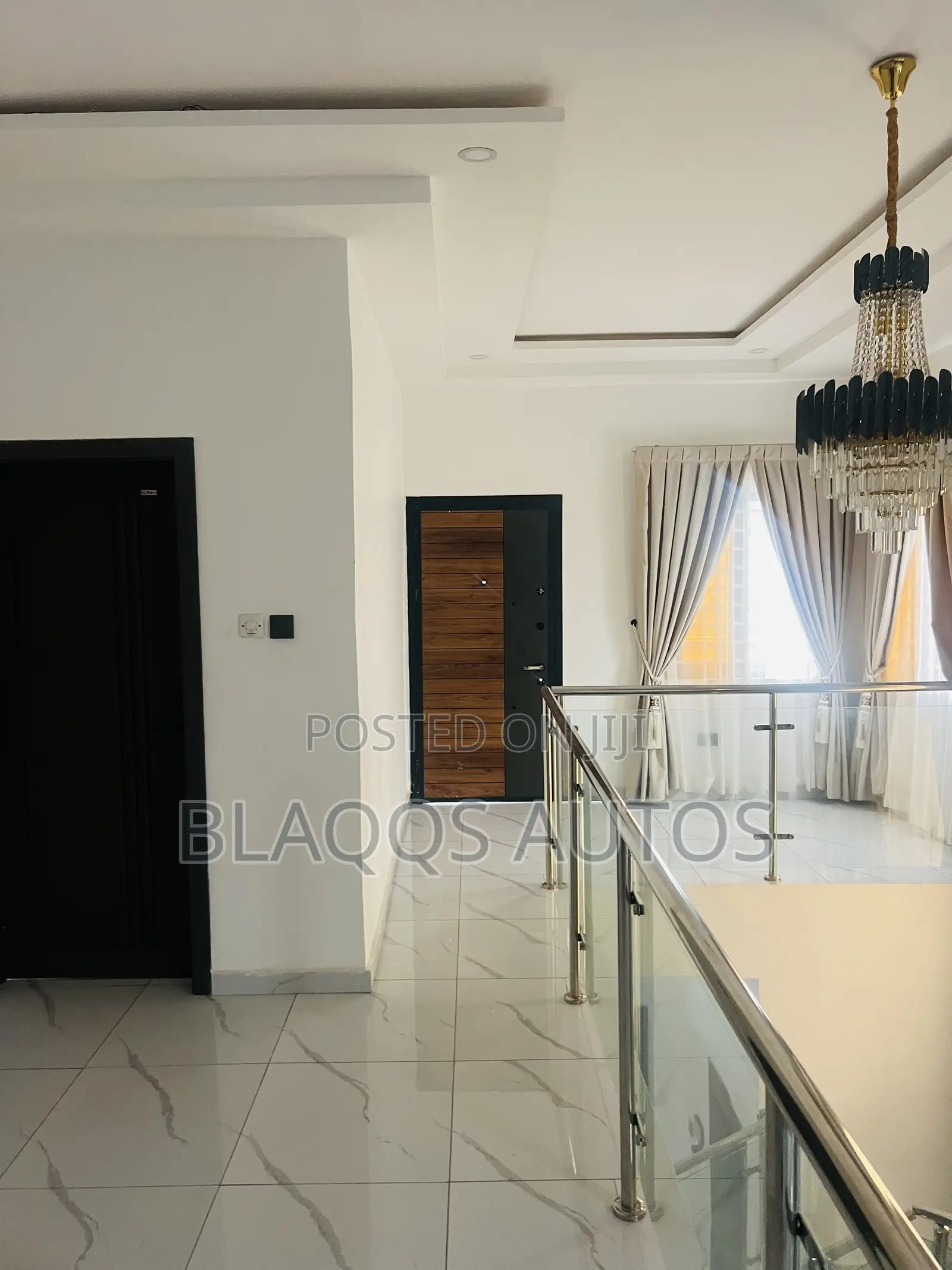 Furnished 4bdrm Apartment in Madina for sale in Madina