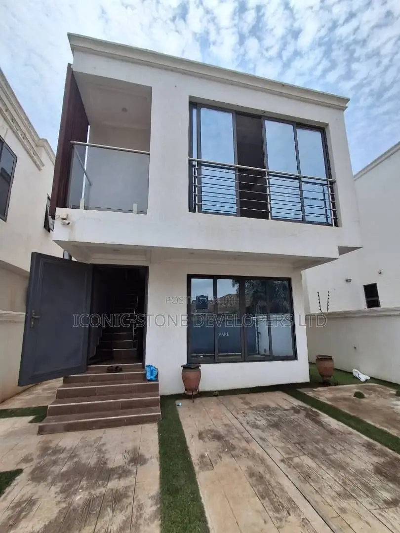 3bdrm House in School Junction, Nmai-Dzorn for rent in Nmai-Dzorn