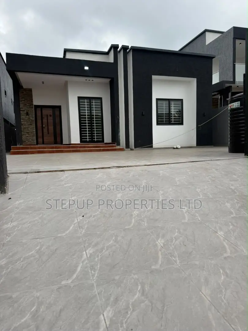 3bdrm House in Ayi Mensa, Oyarifa Mall Area for sale in Oyarifa Mall Area
