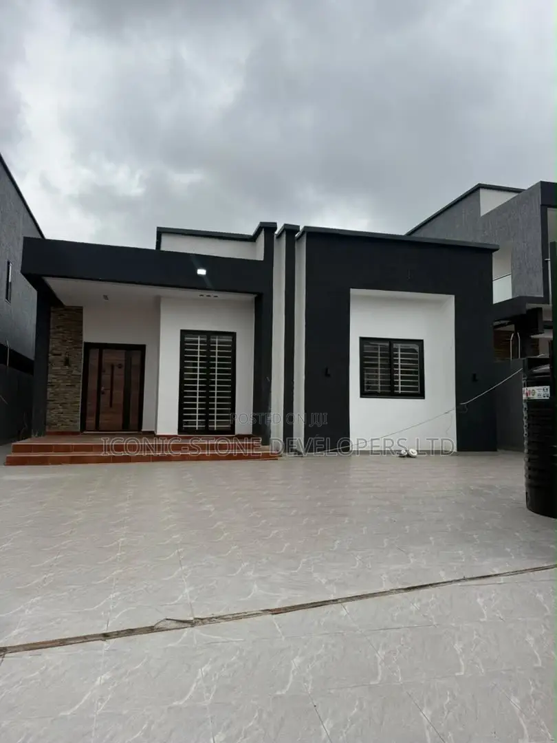 3bdrm House in Ayi Mensa, Oyarifa Mall Area for sale in Oyarifa Mall Area