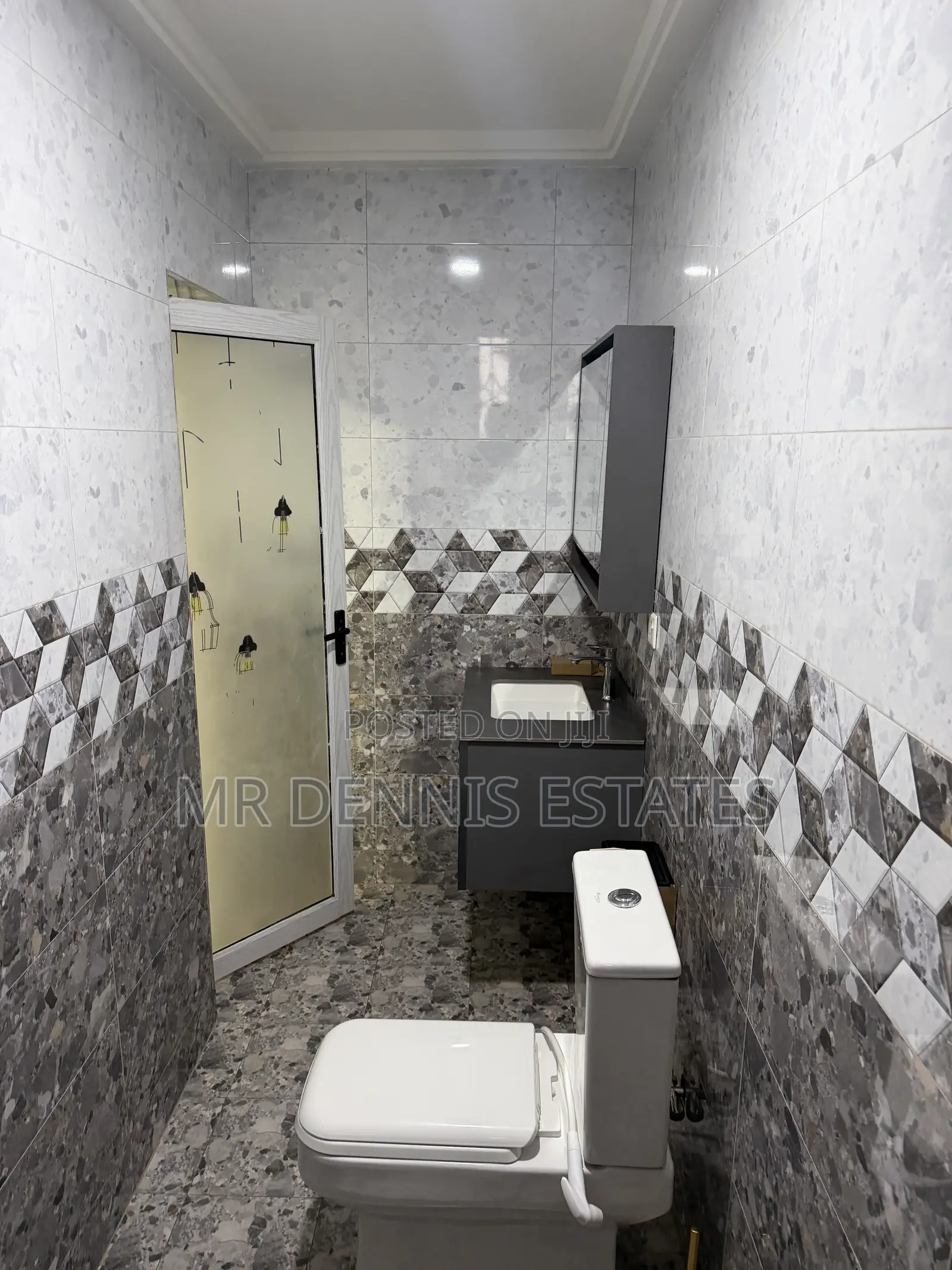 3bdrm Apartment in Westhills Mall for rent in West Hills Mall Area
