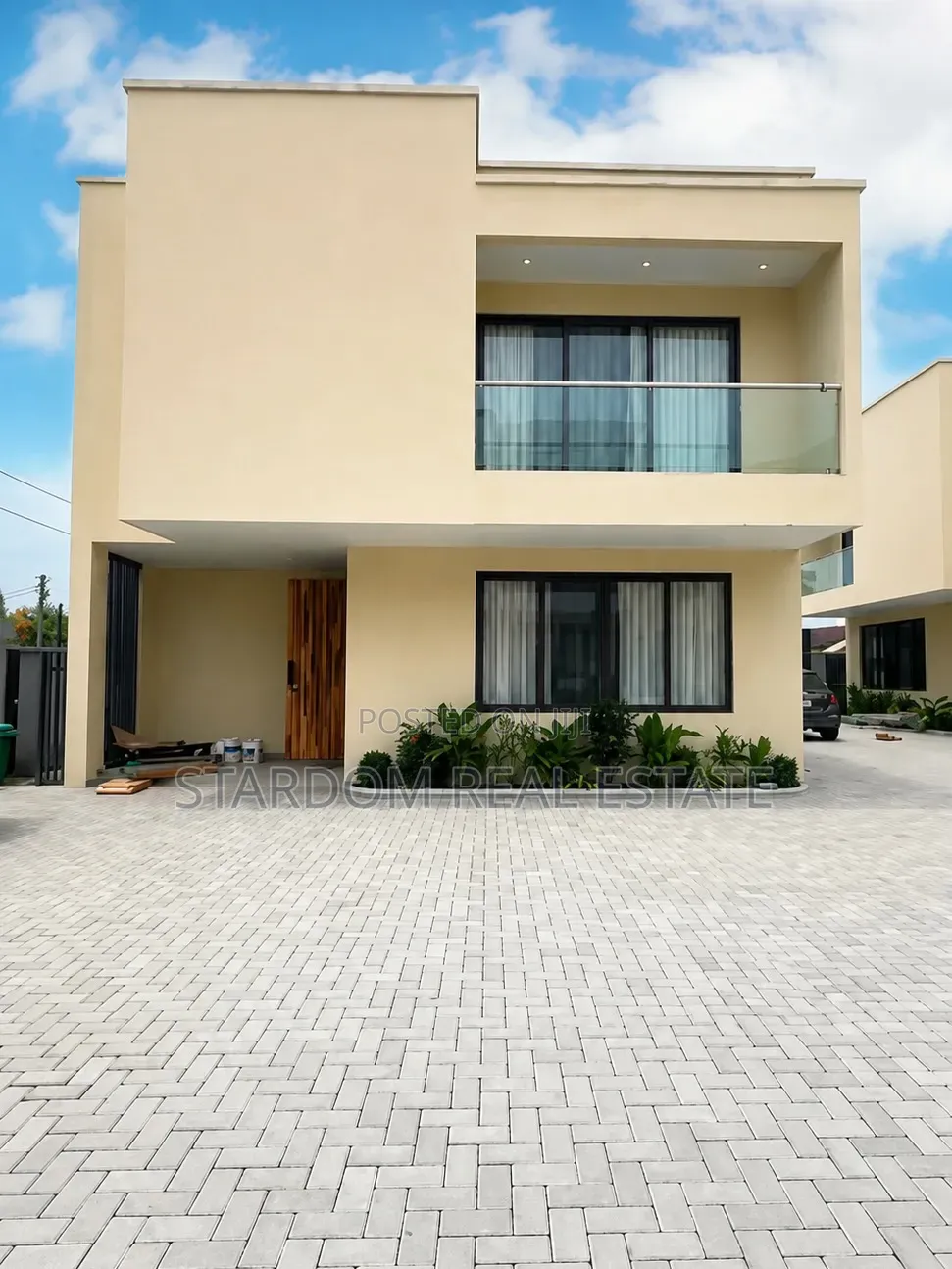 4bdrm Townhouse / Terrace in East Legon, A&C Mall Area for rent in A&C Mall Area