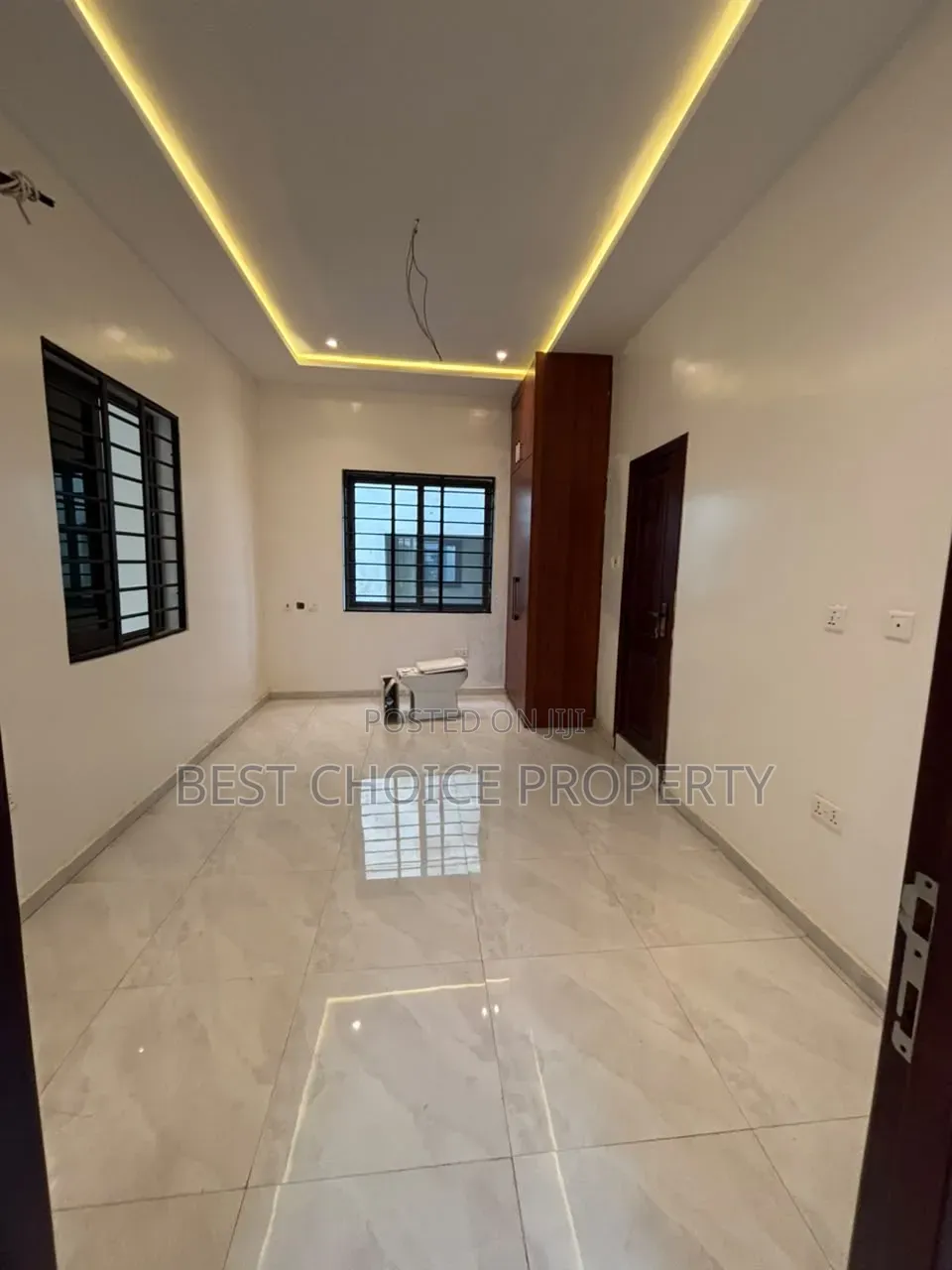 4bdrm Duplex in New Legon for sale in New Legon