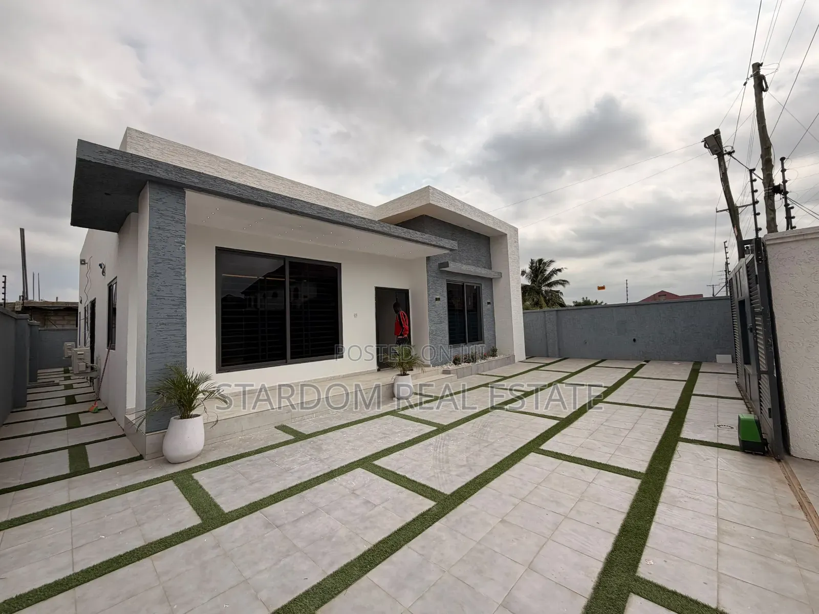 3bdrm Bungalow in New Legon for sale in New Legon