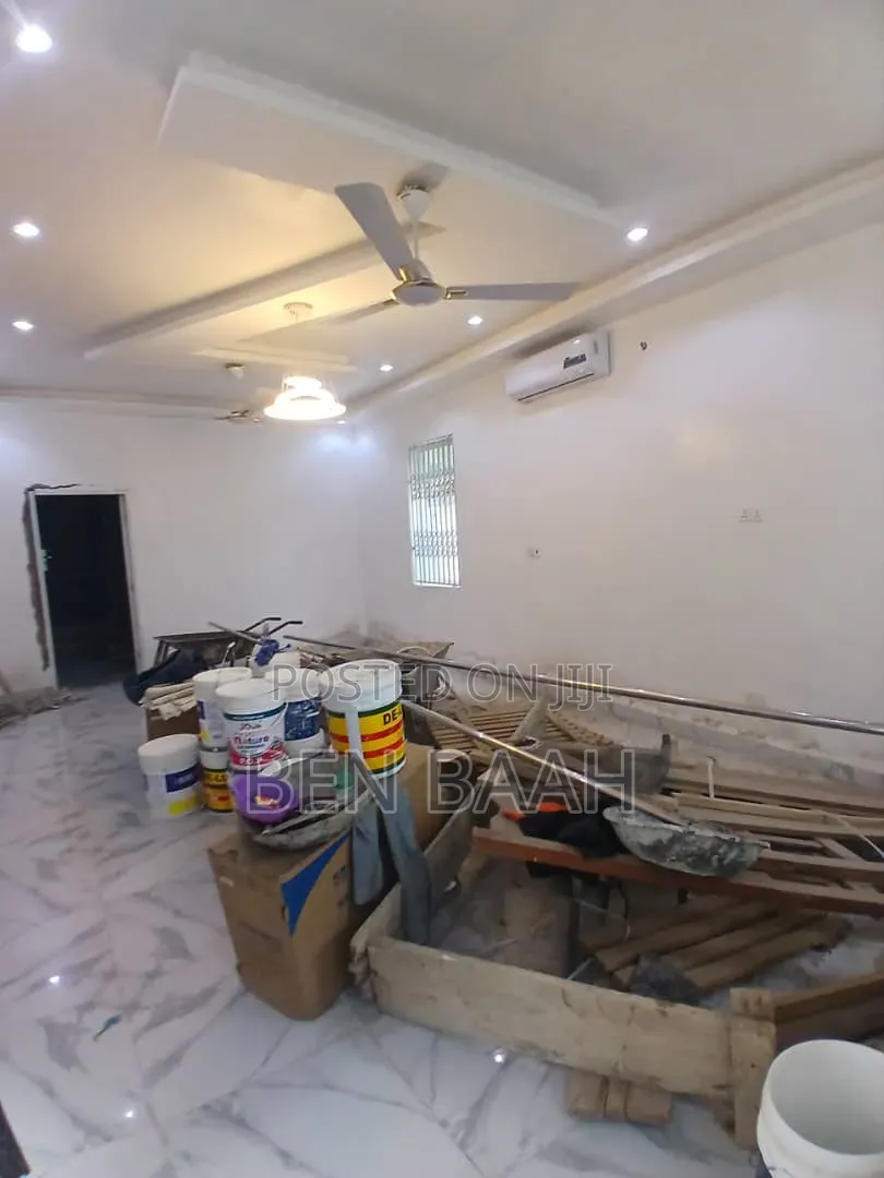 4bdrm Duplex in Ben Properties, Accra Metropolitan for sale in Accra Metropolitan