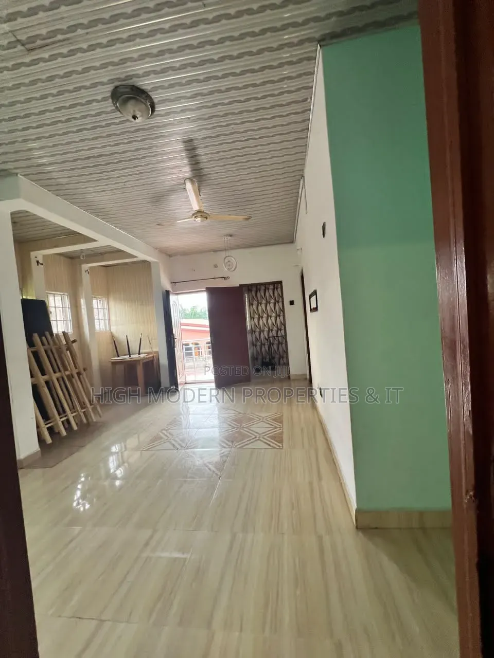 3bdrm Apartment in Teshe Okpoi Gonno, New Town for rent in New Town