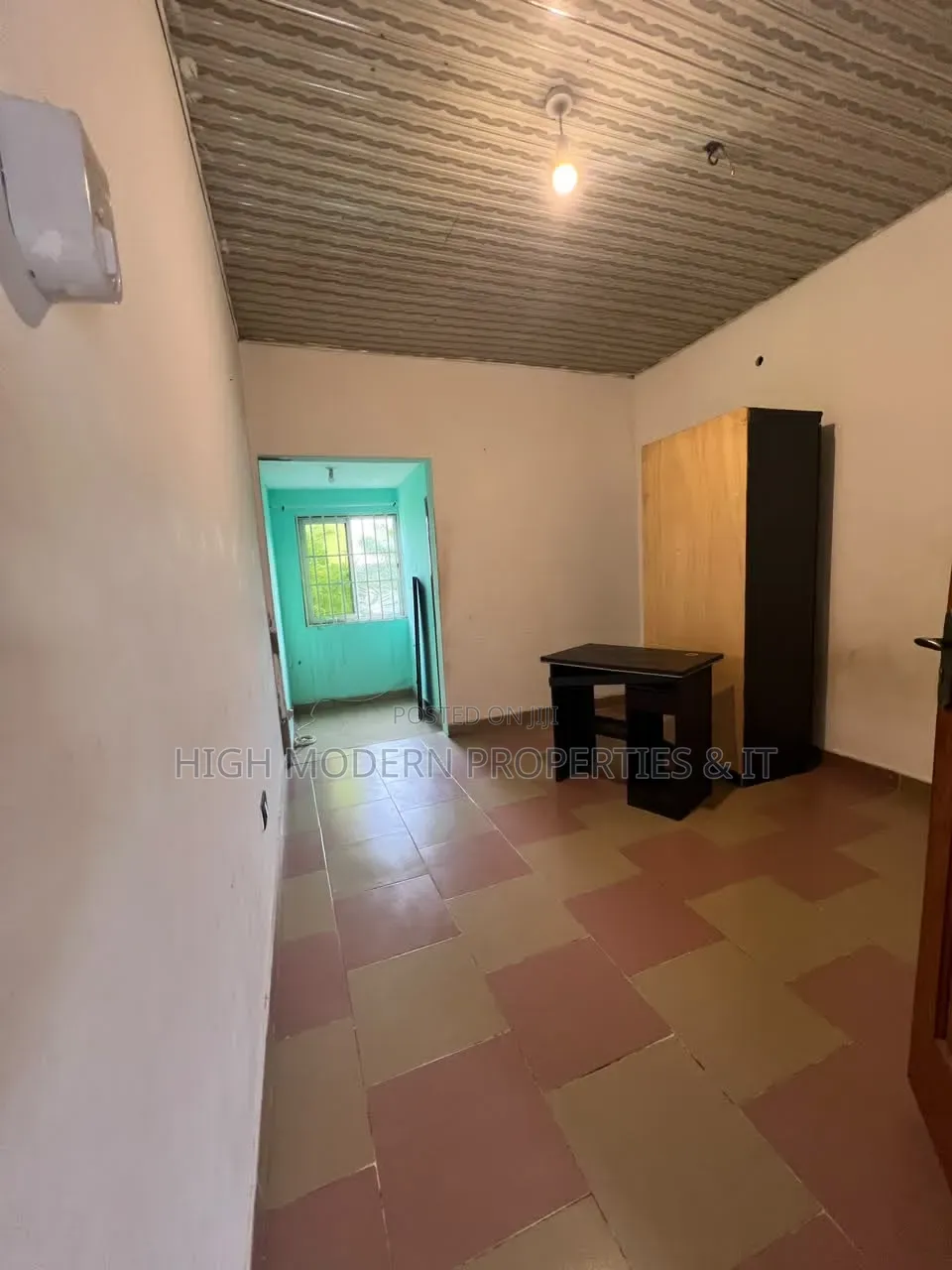 3bdrm Apartment in Teshe Okpoi Gonno, New Town for rent in New Town