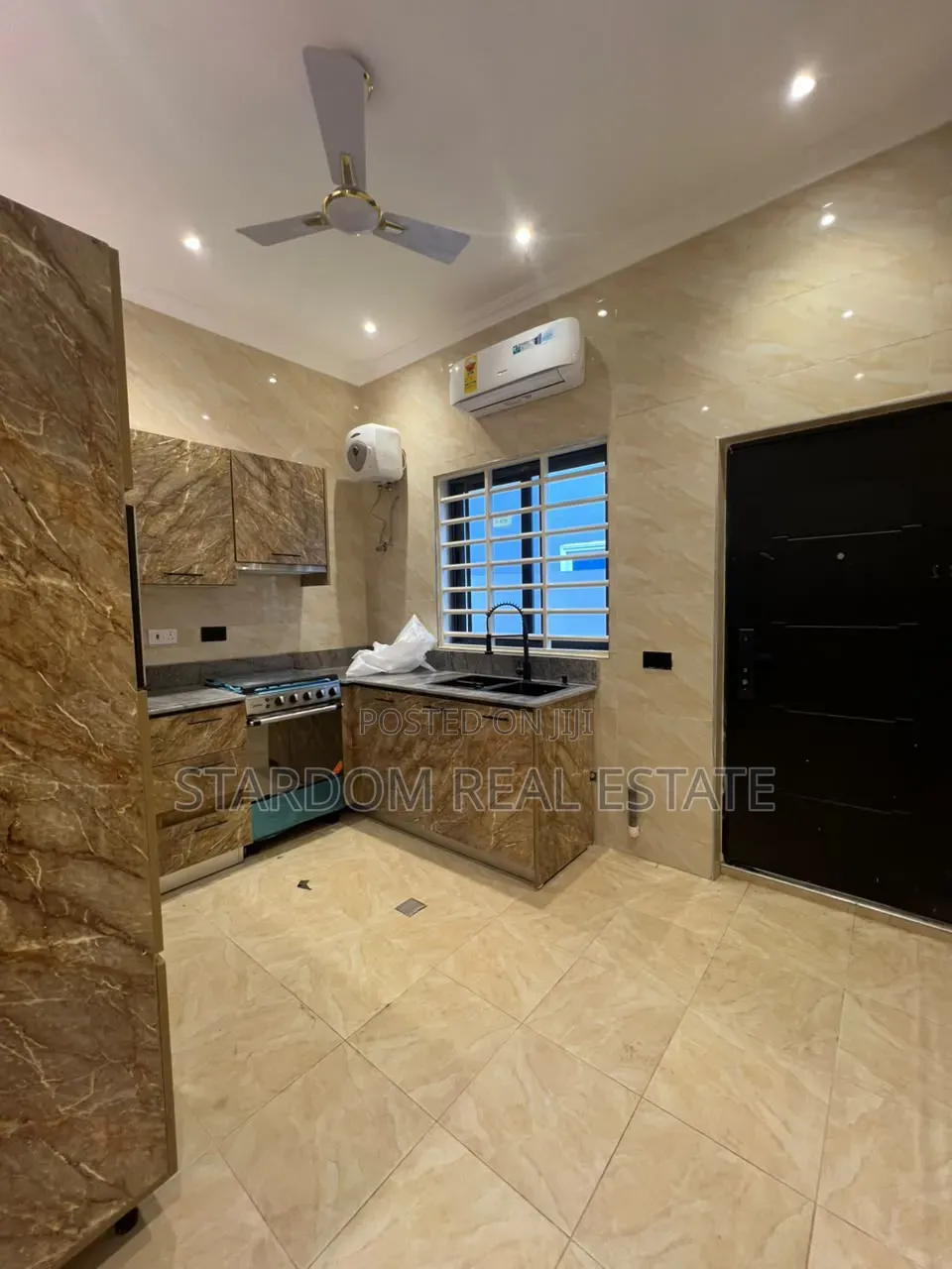 3bdrm Bungalow in Spintex Road Coastal, Coca Cola for rent in Coca Cola